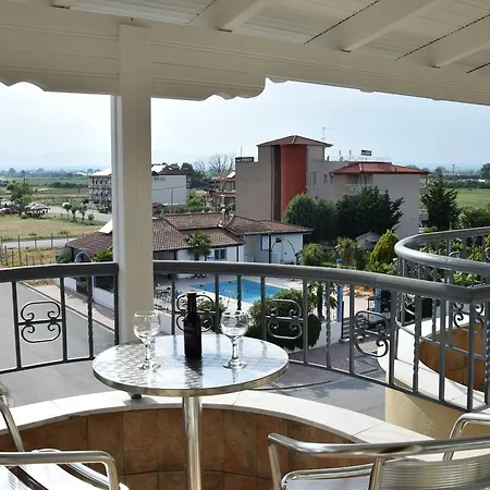 Appart hôtel Jason Paralía