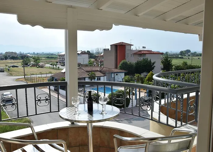 Hotel apartamentowy Jason Paralía